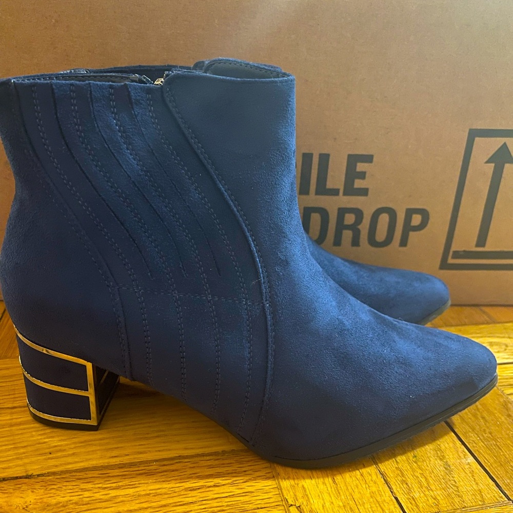 Brand new blue booties - Picture 1 of 3